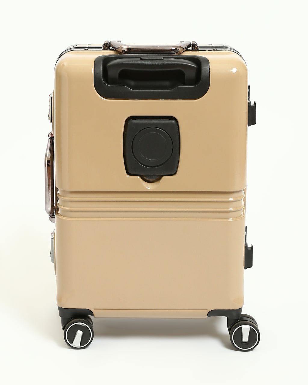 تايتان إيدج – شنطة سفر استثنائية باللون الوردي