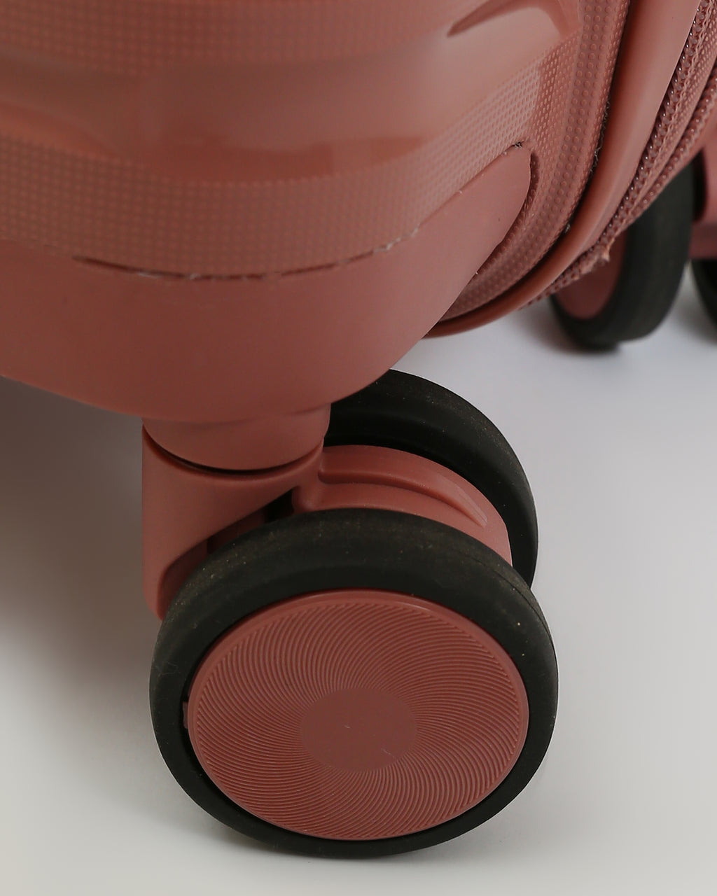 حقيبة سفر ايليت المصنوعة بالكامل من السيليكون - داستي روز