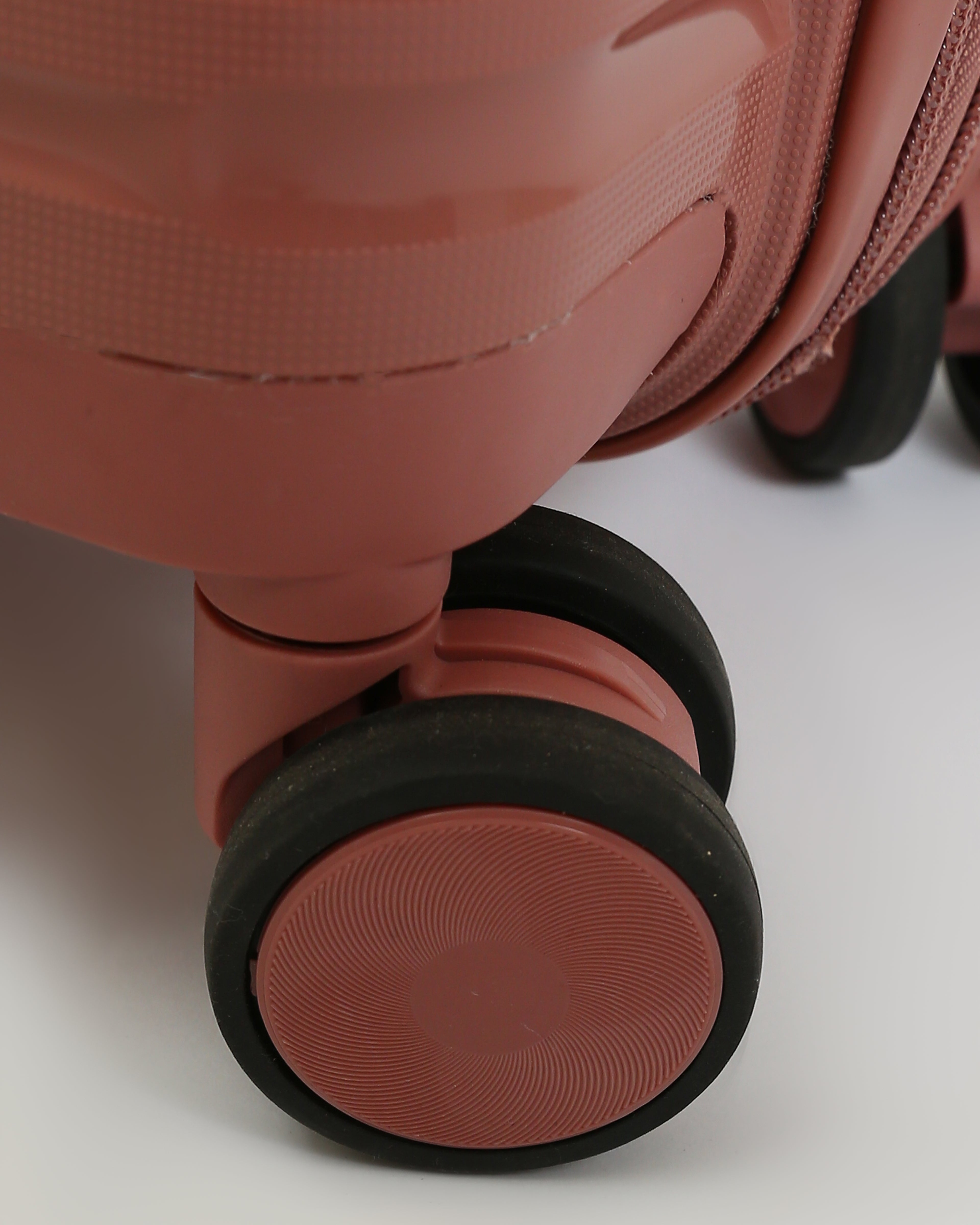 حقيبة سفر ايليت المصنوعة بالكامل من السيليكون - داستي روز