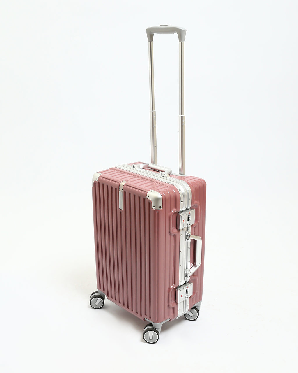 تايتان إيدج – شنطة سفر استثنائية لون روز جولد