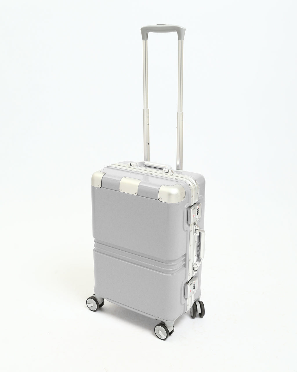 تايتان إيدج – شنطة سفر استثنائية لون ميتاليك سيلفر