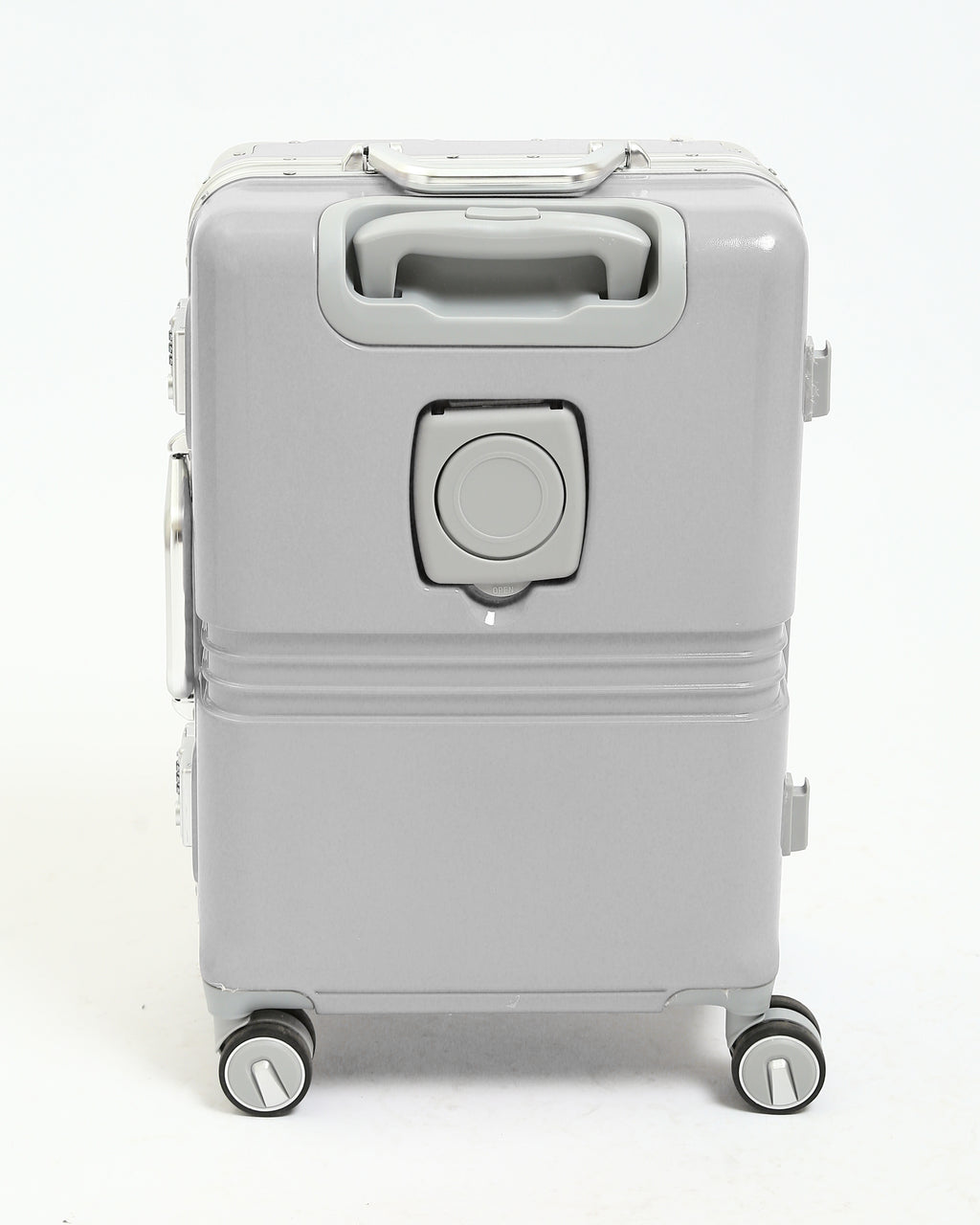 تايتان إيدج – شنطة سفر استثنائية لون ميتاليك سيلفر