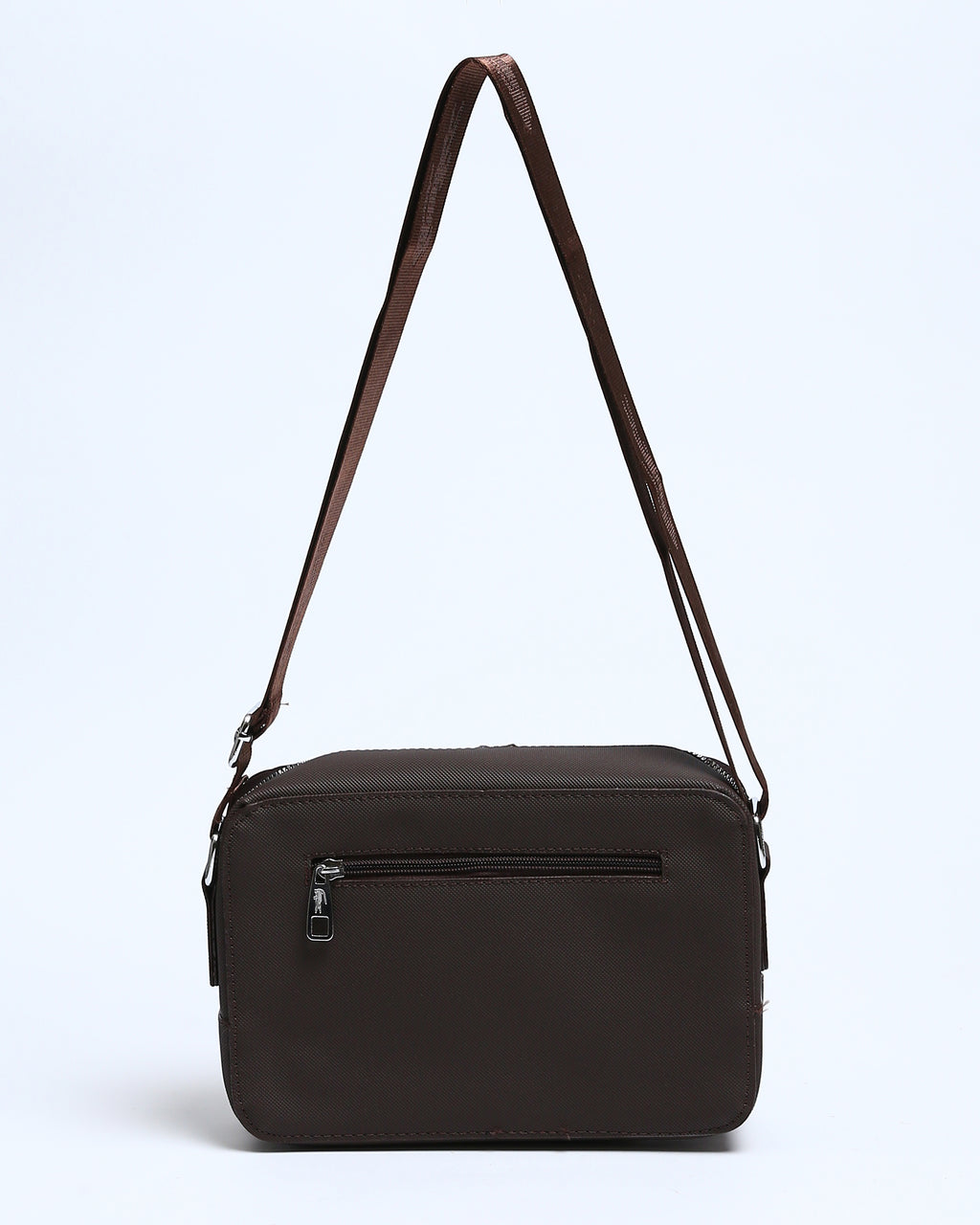 حقيبة لاكوست الأساسية - بني غامق كلاسيكي