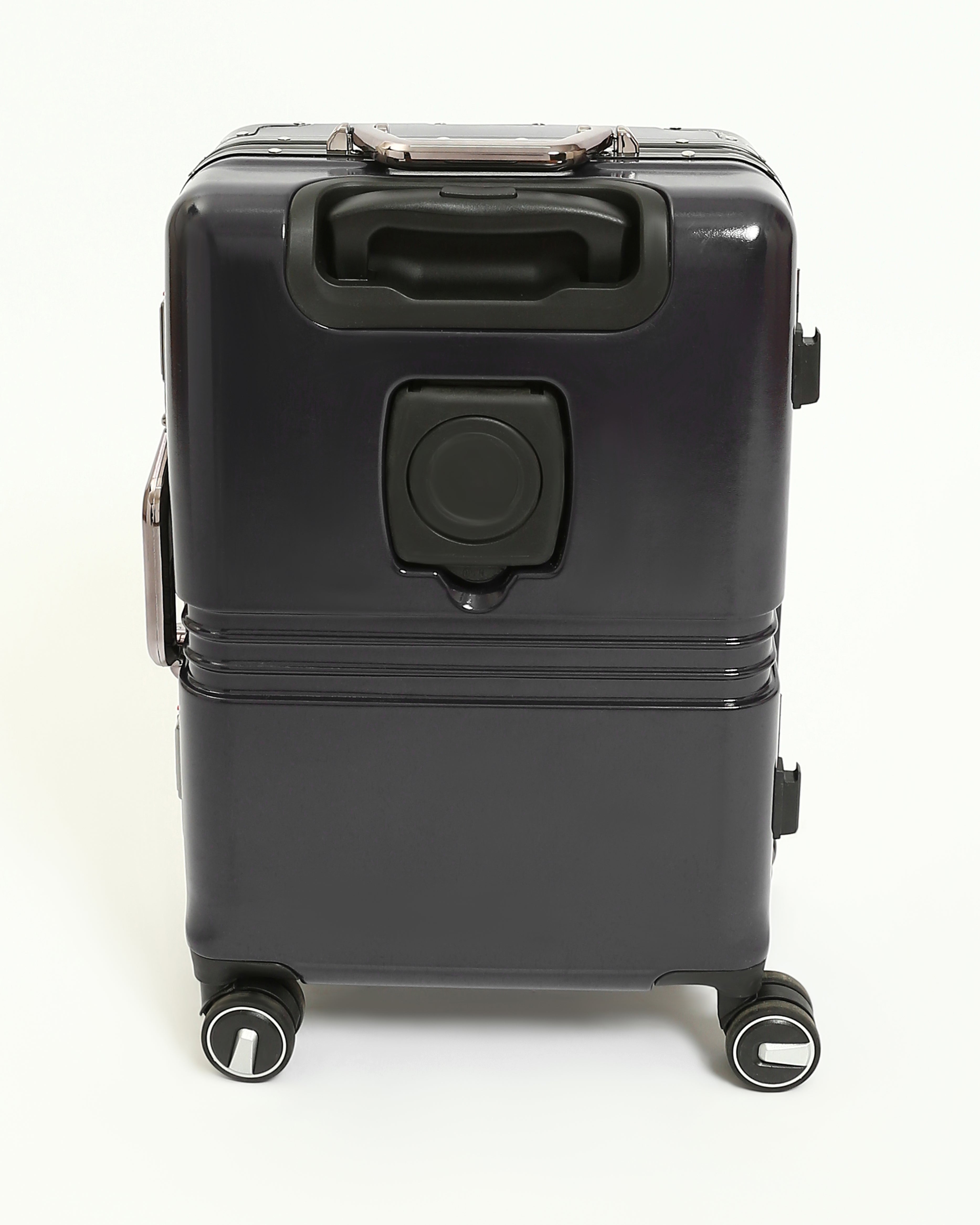 تايتان إيدج – شنطة سفر استثنائية لون اسود