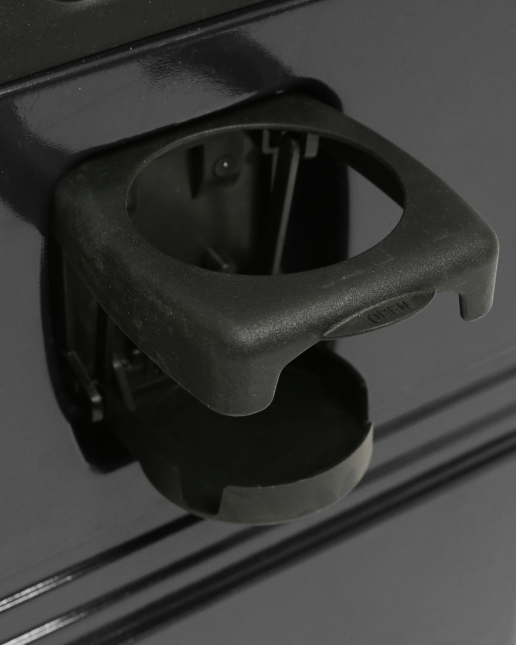 تايتان إيدج – شنطة سفر استثنائية لون اسود