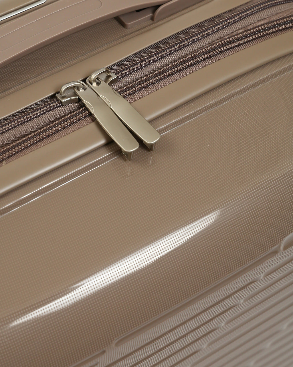 حقيبة سفر ايليت المصنوعة بالكامل من السيليكون - موكا