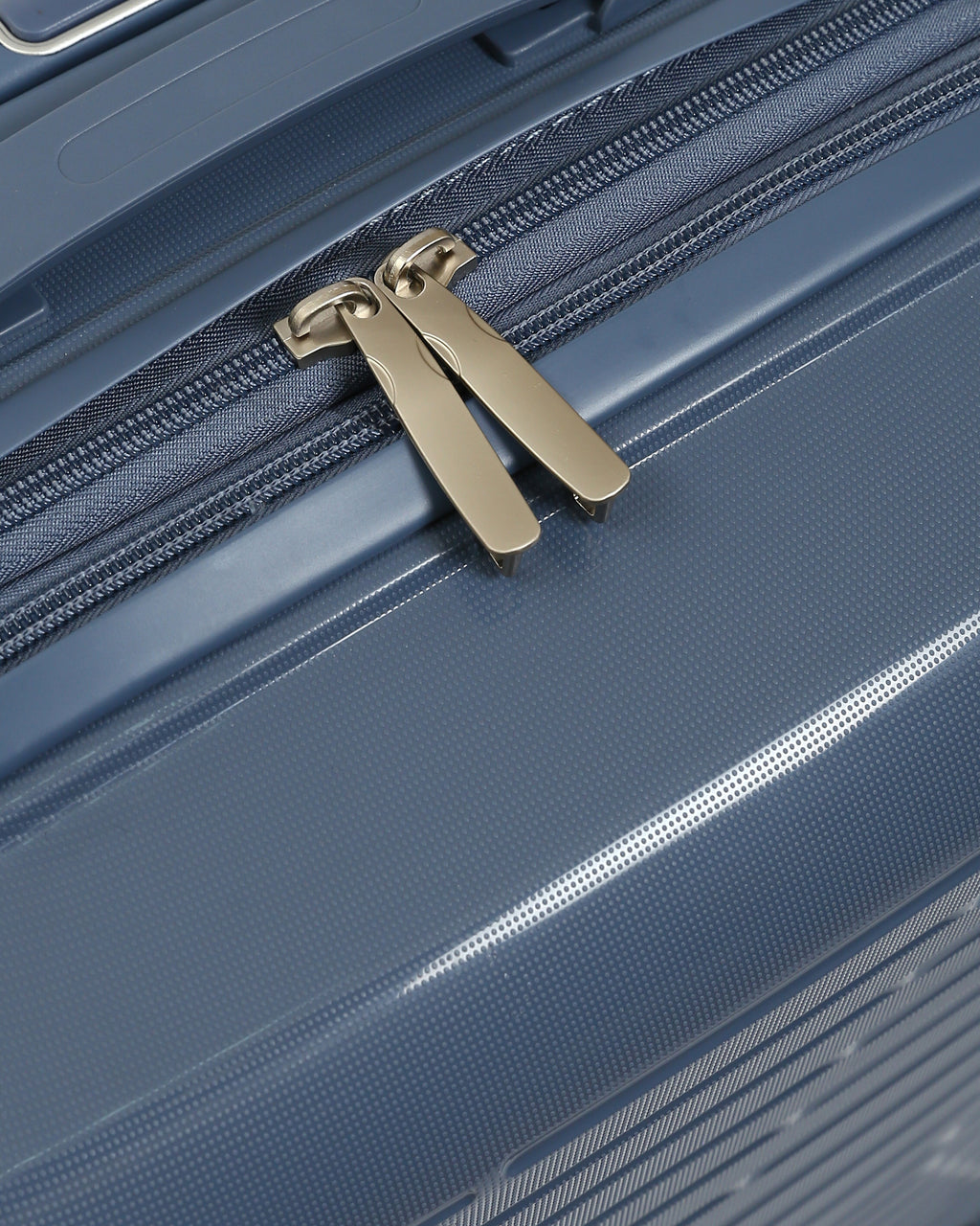 حقيبة سفر ايليت المصنوعة بالكامل من السيليكون - أزرق معدني