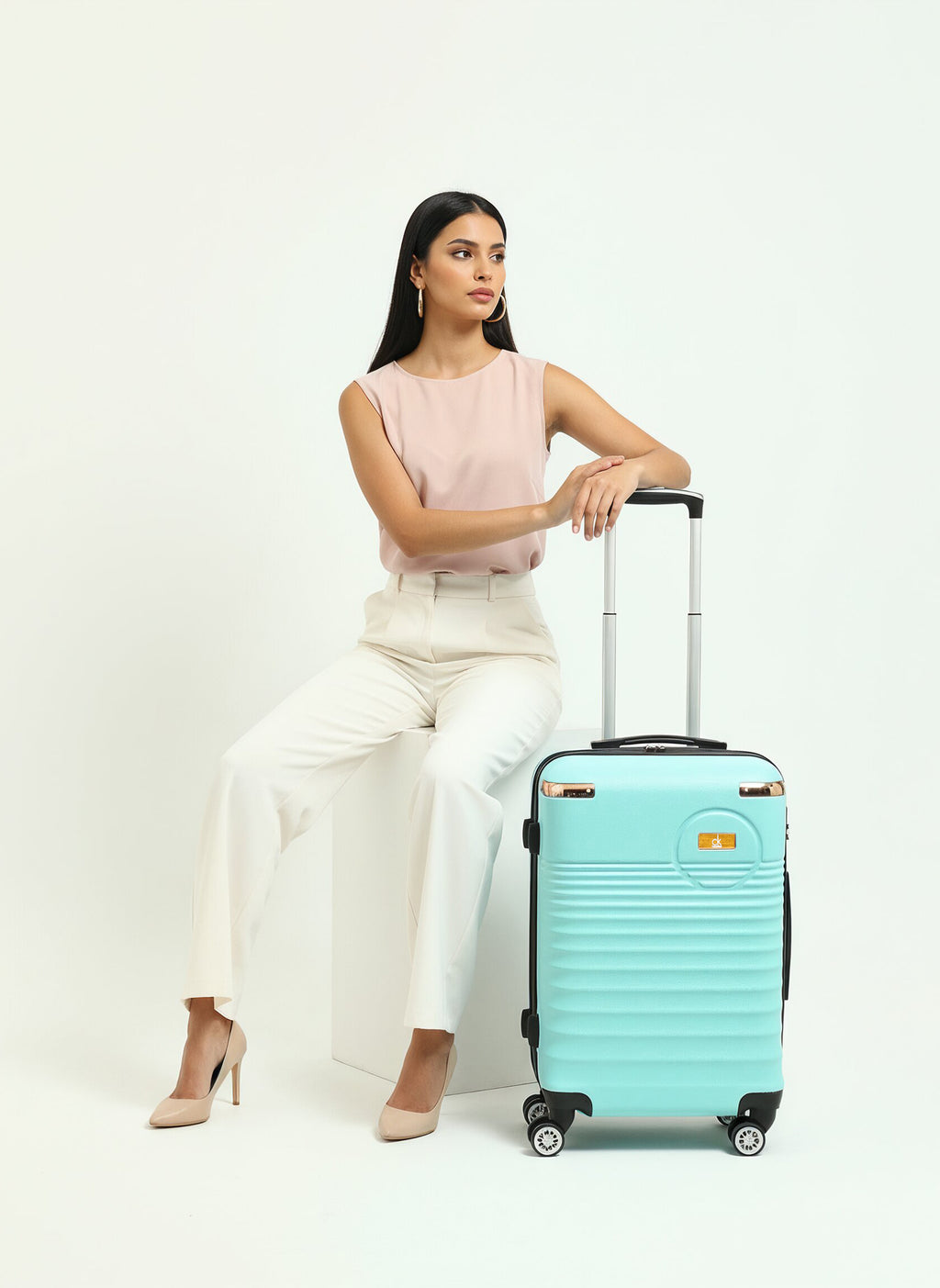 حقيبة سفر CK Premium المصنوعة من السيليكون الصلب - لبني