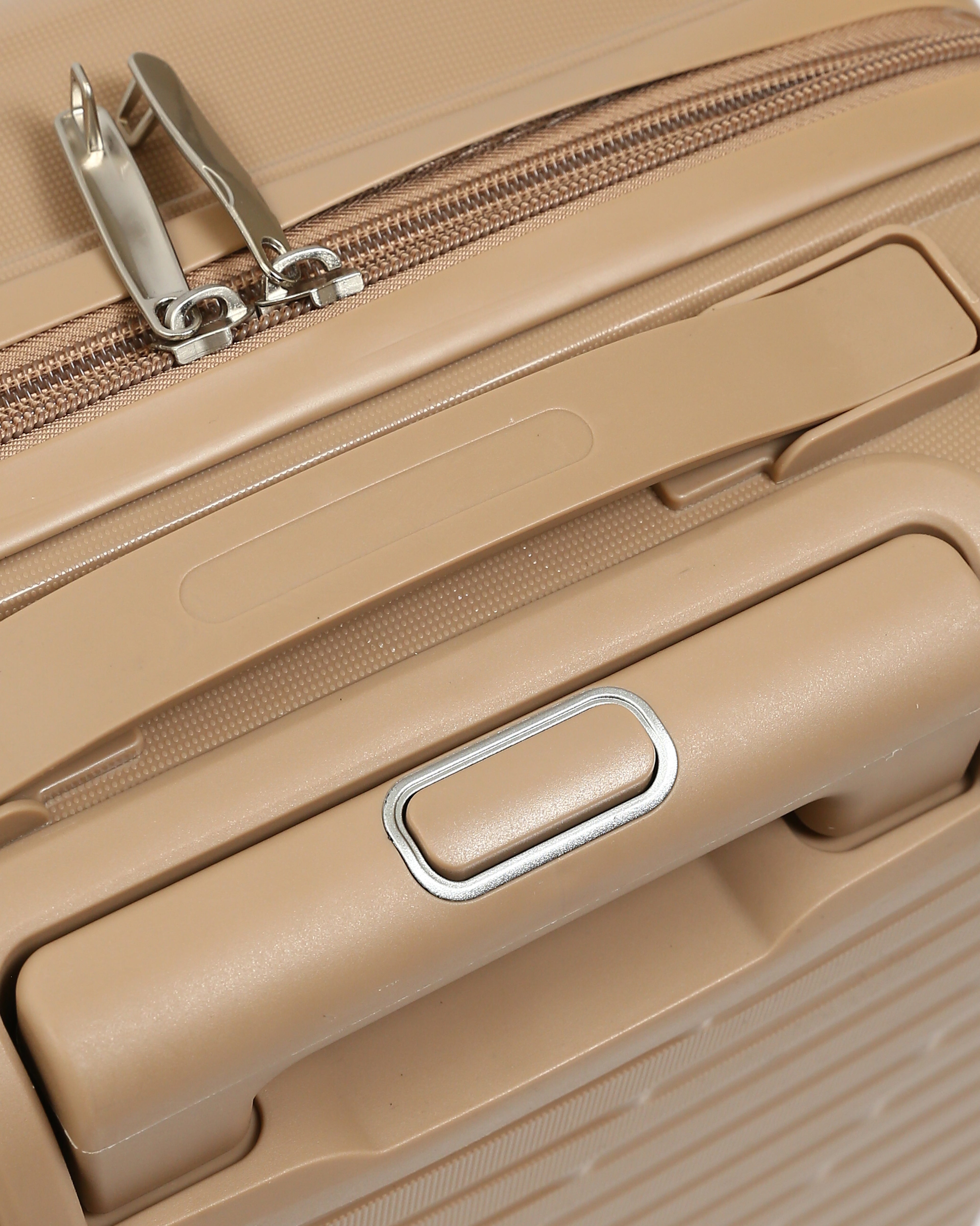 حقيبة سفر ايليت المصنوعة بالكامل من السيليكون - بيج رملي